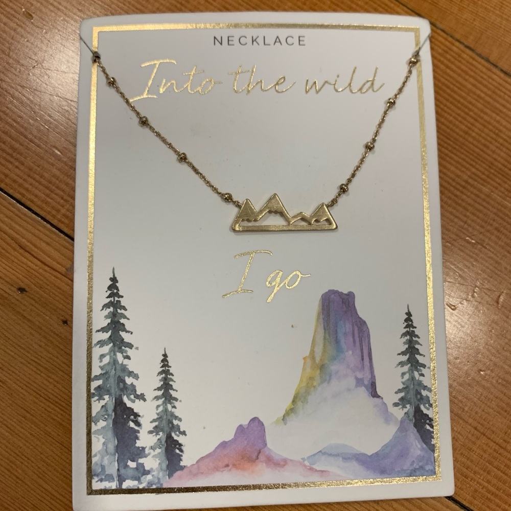NWT Mountain Necklace